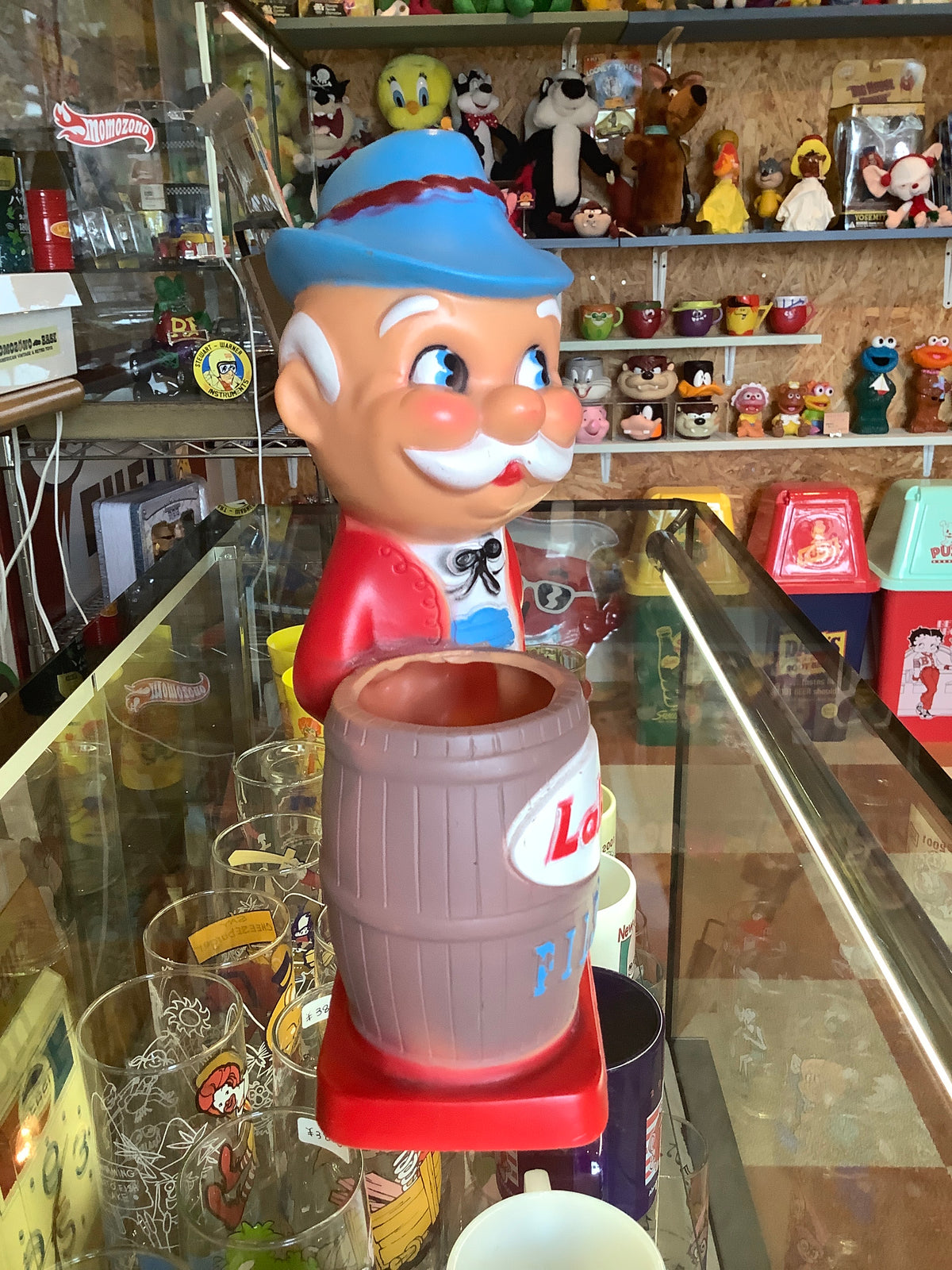 Vintage LABATT's PILSENER Beer Swizzle Stick Holder Vinyl Statue
